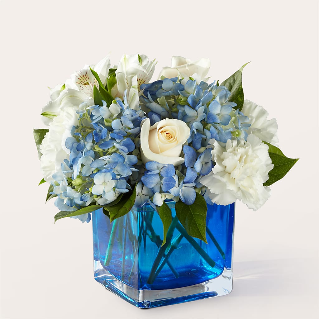 Soothing Waters Bouquet – MARE'S FLOWER SHOP, Las Vegas NV