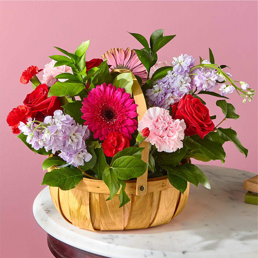 Pink Picnic Basket – MARE'S FLOWER SHOP, Las Vegas NV