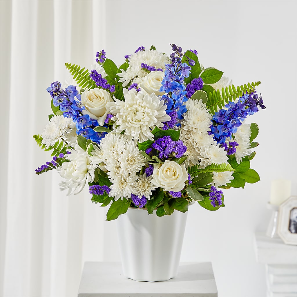 Hold Dear Tabletop Basket – MARE'S FLOWER SHOP, Las Vegas NV