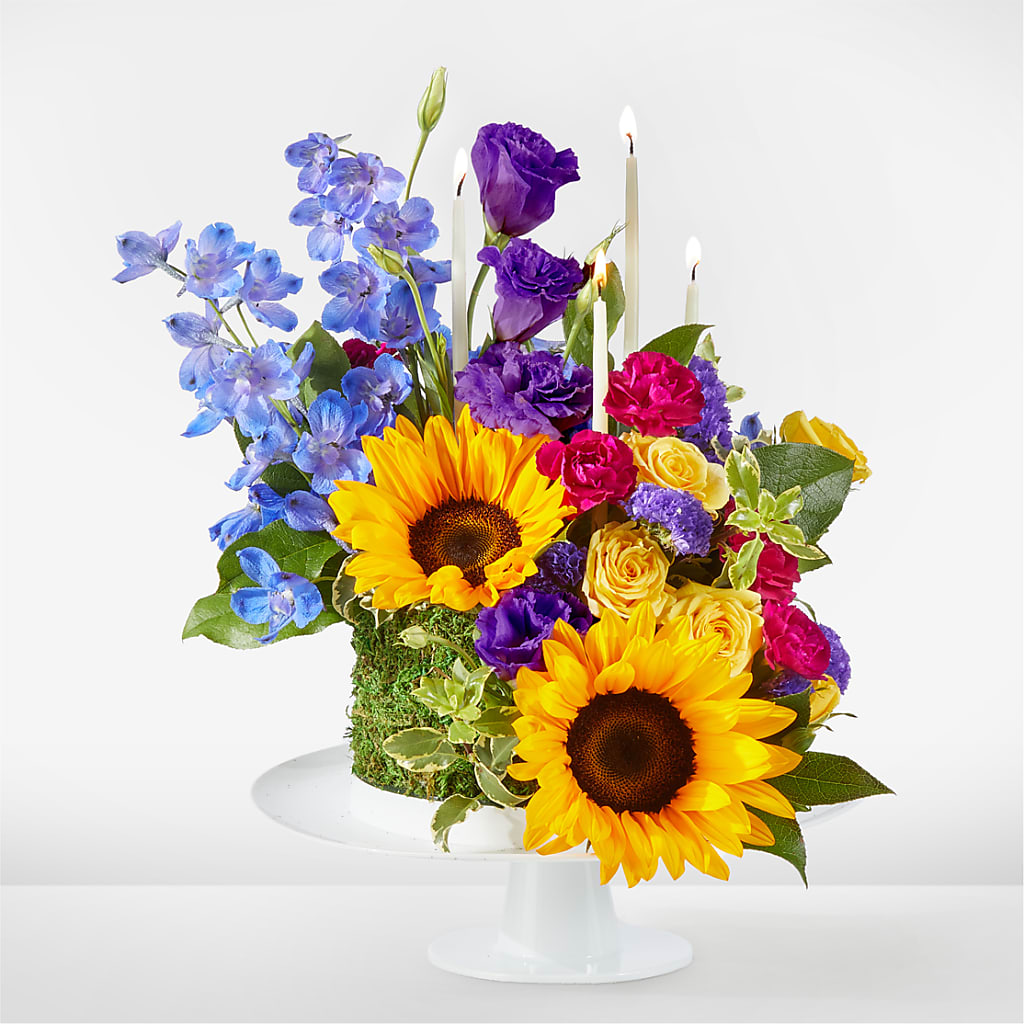 Star of the Day Floral Cake – MARE'S FLOWER SHOP, Las Vegas NV