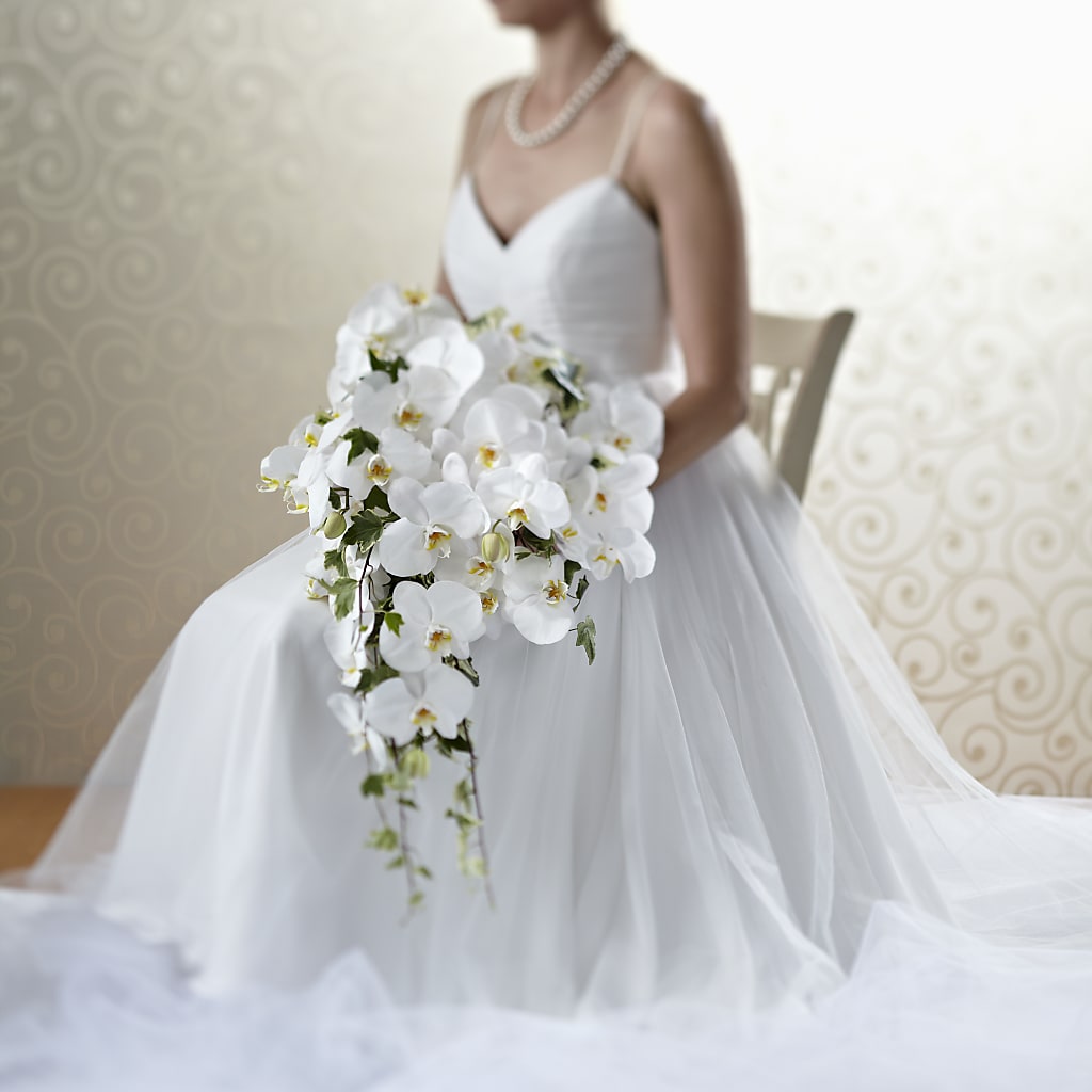Classic White Bouquet – MARE'S FLOWER SHOP, Las Vegas NV