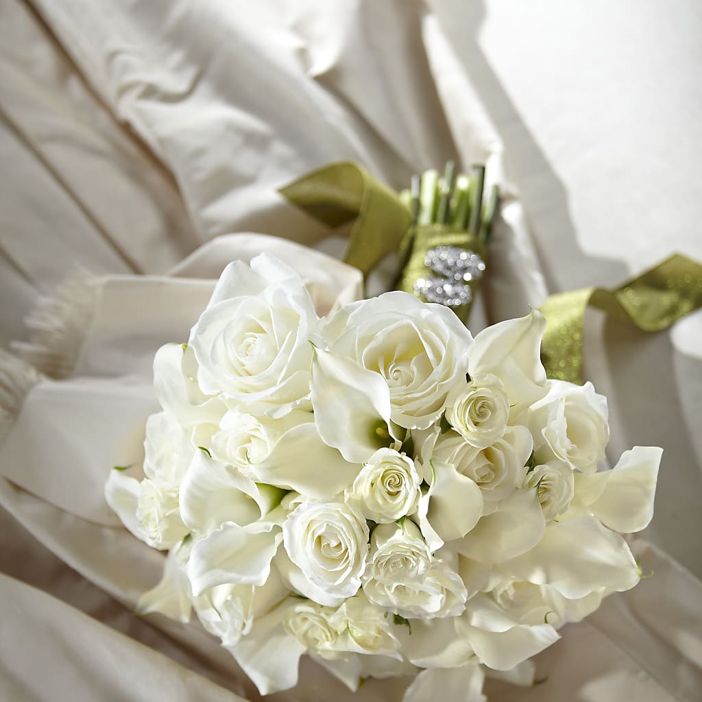 Serene Highness Bouquet – MARE'S FLOWER SHOP, Las Vegas NV