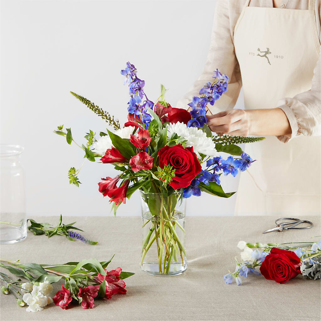 Star Spangled - A Florist Original – MARE'S FLOWER SHOP, Las Vegas NV
