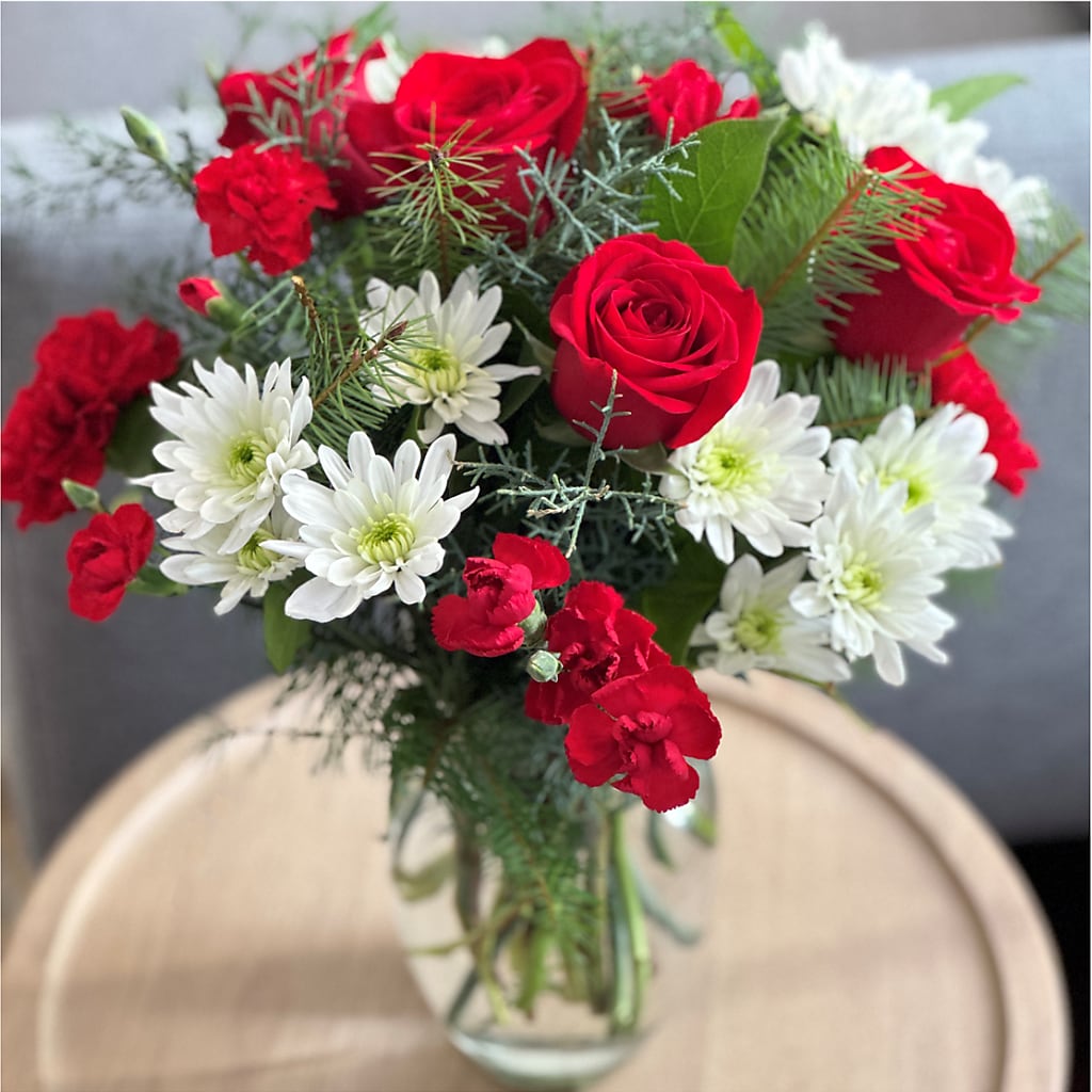 Seasonal Magic Bouquet – MARE'S FLOWER SHOP, Las Vegas NV