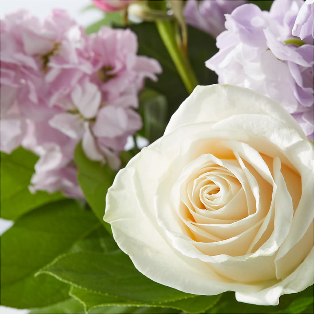 Springtime Spritz Bouquet – MARE'S FLOWER SHOP, Las Vegas NV