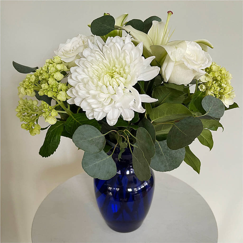 Snowy Dreams Bouquet – MARE'S FLOWER SHOP, Las Vegas NV