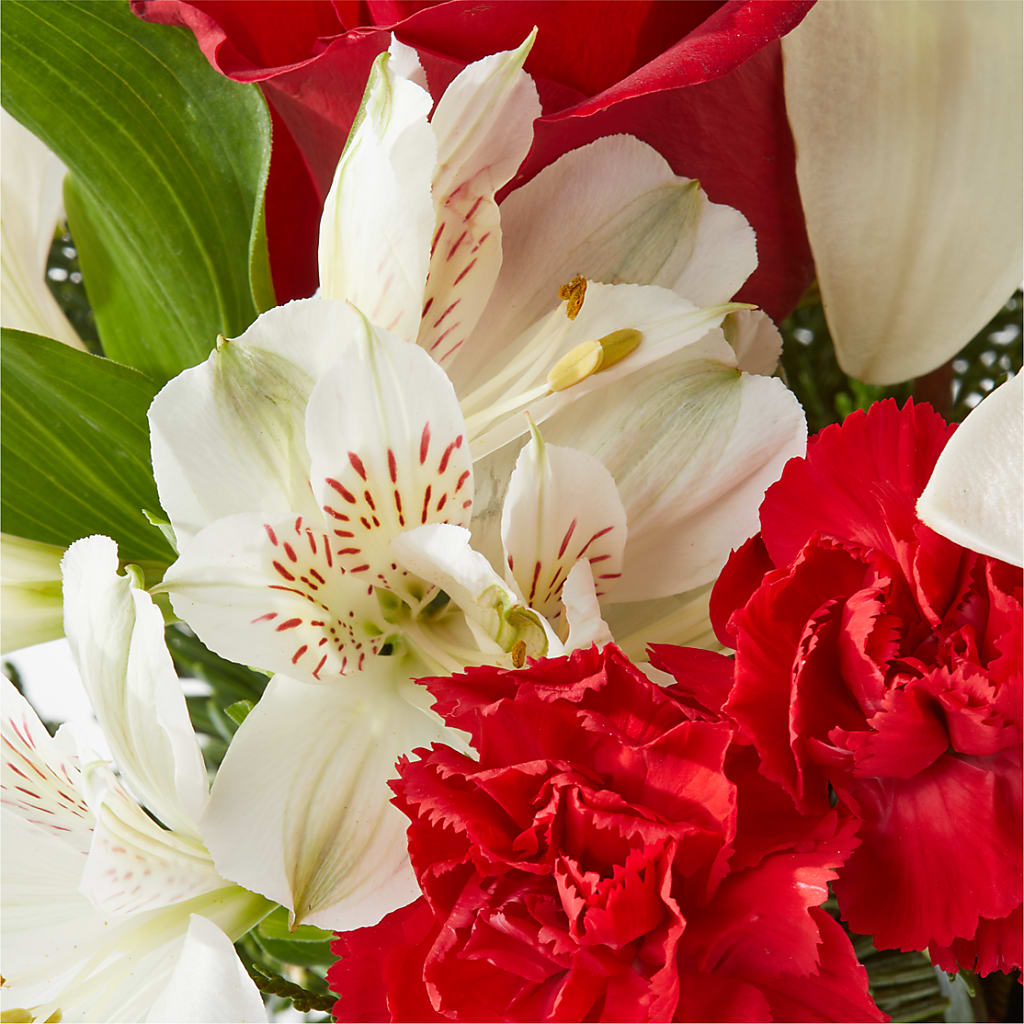 Holiday Season Bouquet – MARE'S FLOWER SHOP, Las Vegas NV